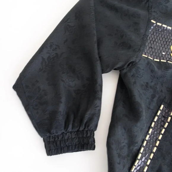 Vintage  Shiy Black with Gold Elephant 100% Silk Jacket Med - Picture 9 of 12